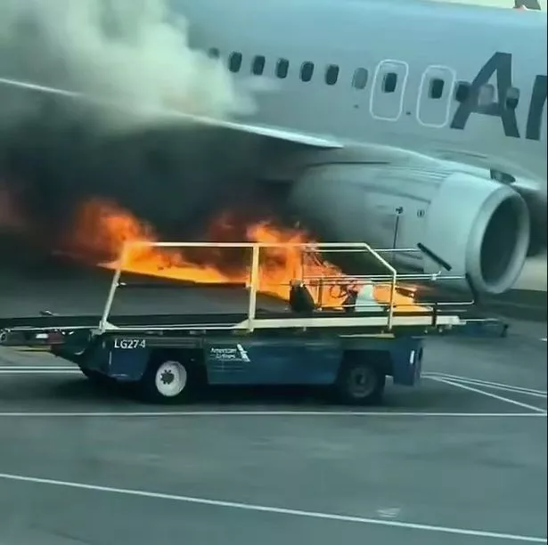 美国航空公司飞行员在飞机起火前对空中交通管制人员说的话令人不寒而栗