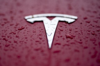 特斯拉与路易斯安那州汽车销售法的斗争被上诉法院重新提起
