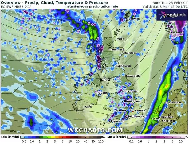 英国降雪地图显示,这场600英里的暴风雪的确切日期为“每小时4英寸”