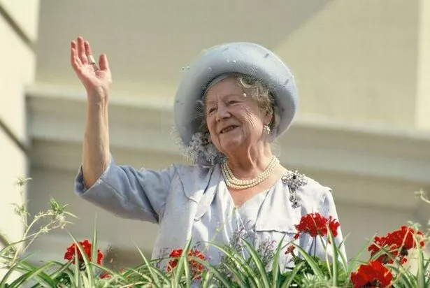 女王母亲可以“完全切断”哈里王子700万英镑遗产的原因