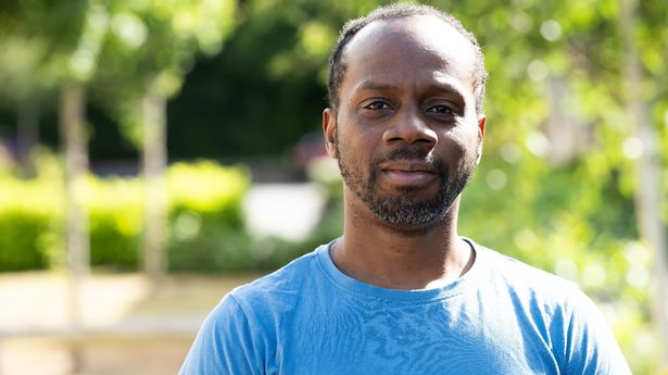 非法移民躲进老爸在利德尔的露营车后，老爸被罚款1.2万英镑